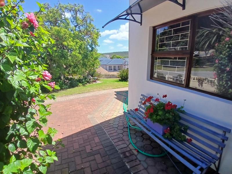 3 Bedroom Property for Sale in Stilbaai Wes Western Cape